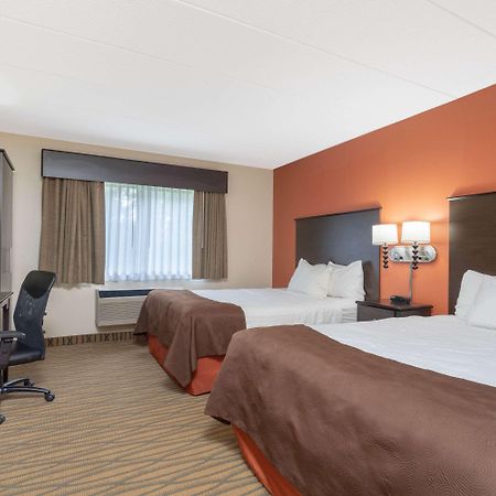 AmericInn by Wyndham Rogers Eksteriør billede