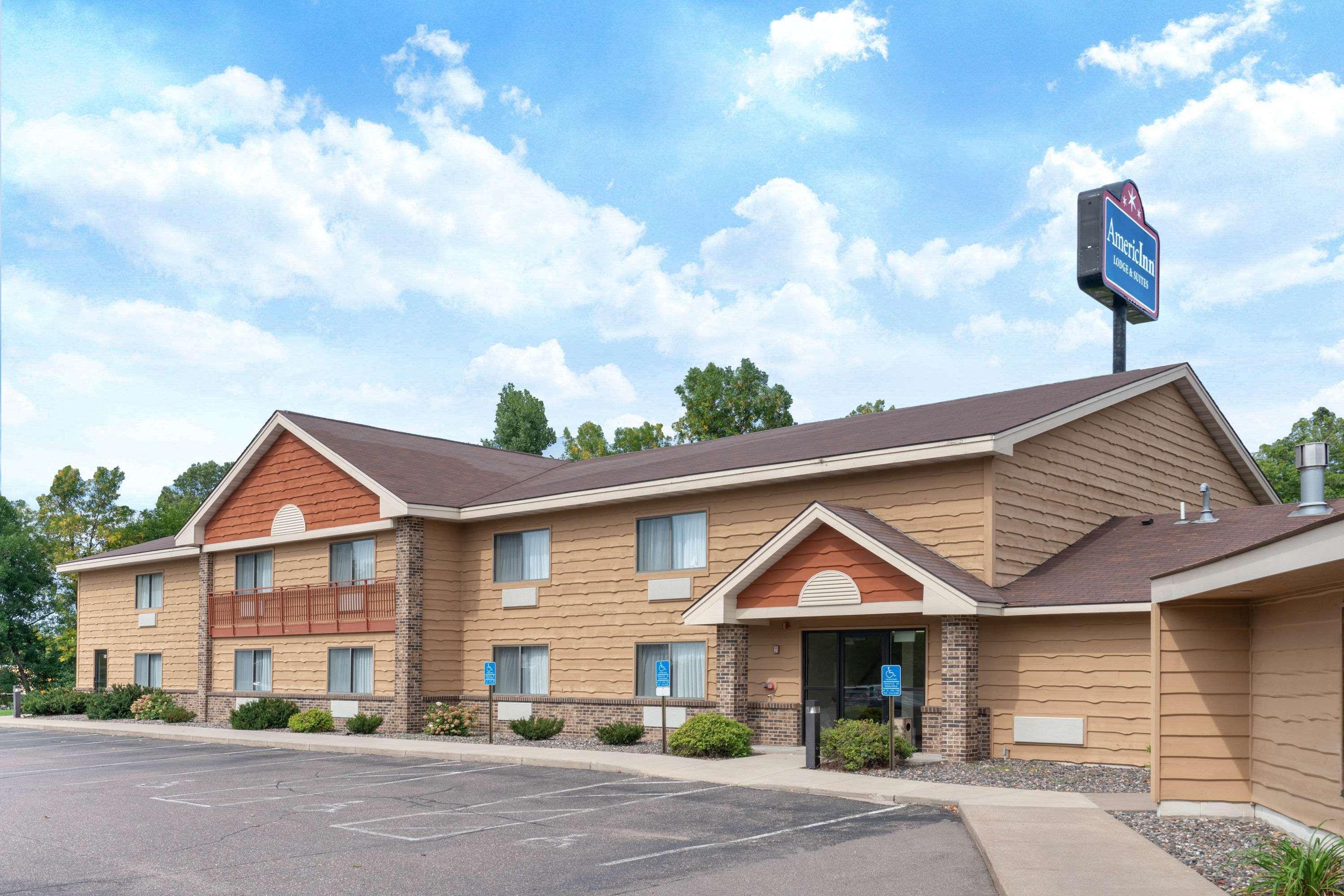 AmericInn by Wyndham Rogers Eksteriør billede